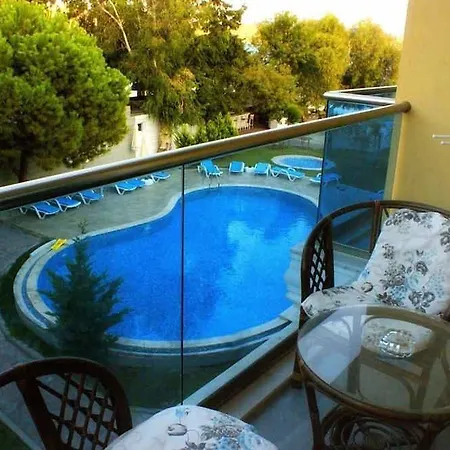 Hotel Breeze By Prestij 4*
